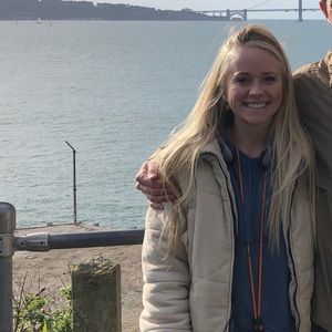 Meet your Posher, Rebecca